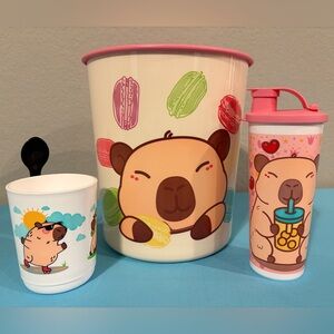 Tupperware Capybara Set
